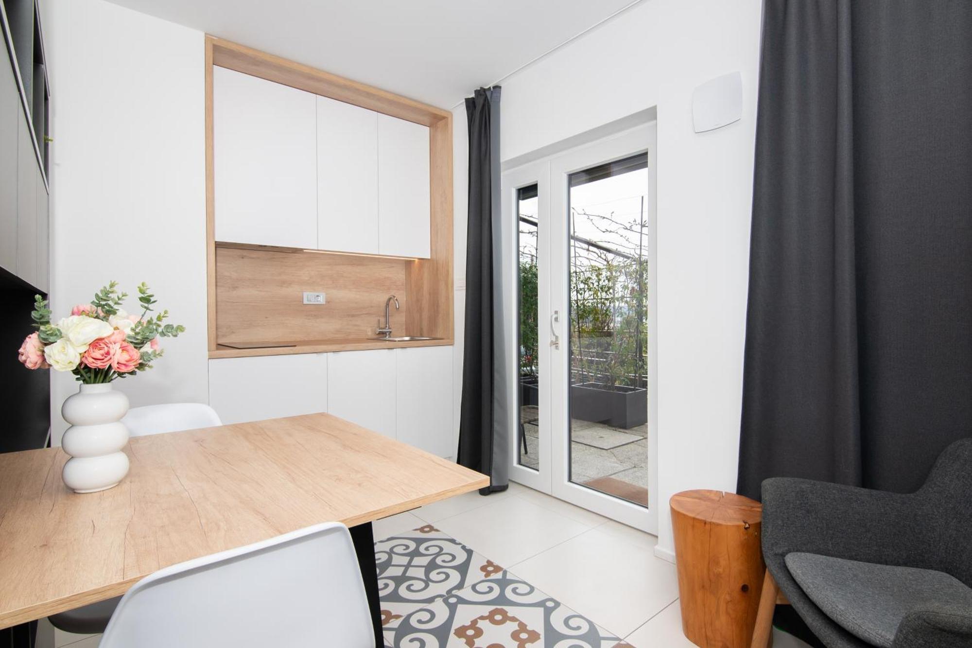 Forgotten Garden Apartments Порторож Экстерьер фото