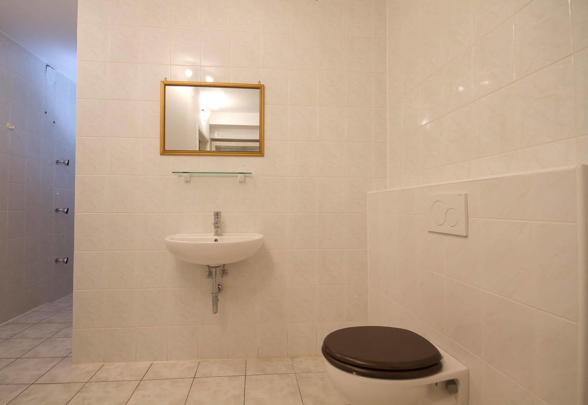 Forgotten Garden Apartments Порторож Экстерьер фото